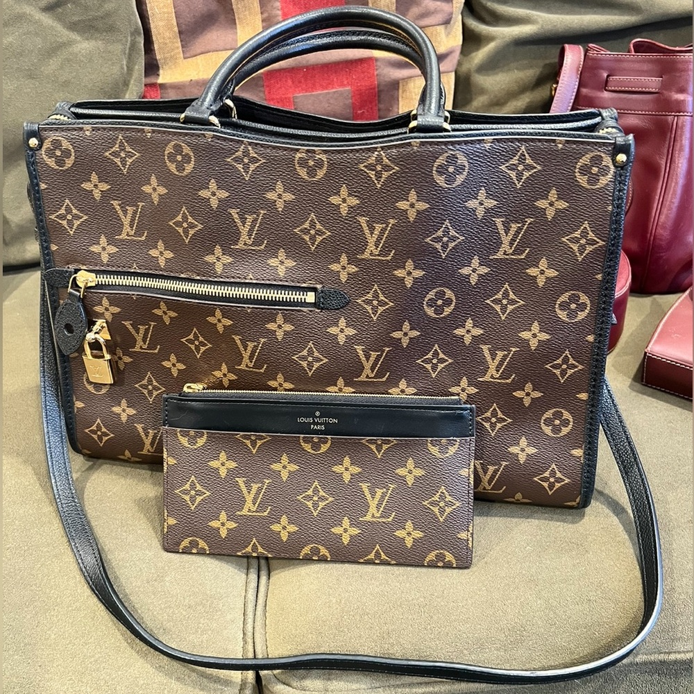 ✨ 💯Authentic LOuis Vuitton POPINCOURT MM NOIR and SLIM WALLET Bundle ✨